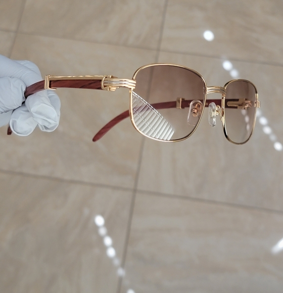 Cartier - Picture 3 of 9